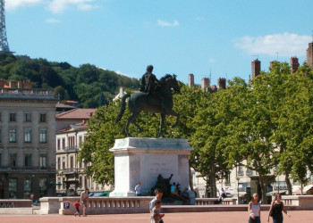 Памятник в Лионе, Франция. Фото 2 – фотографии Франции