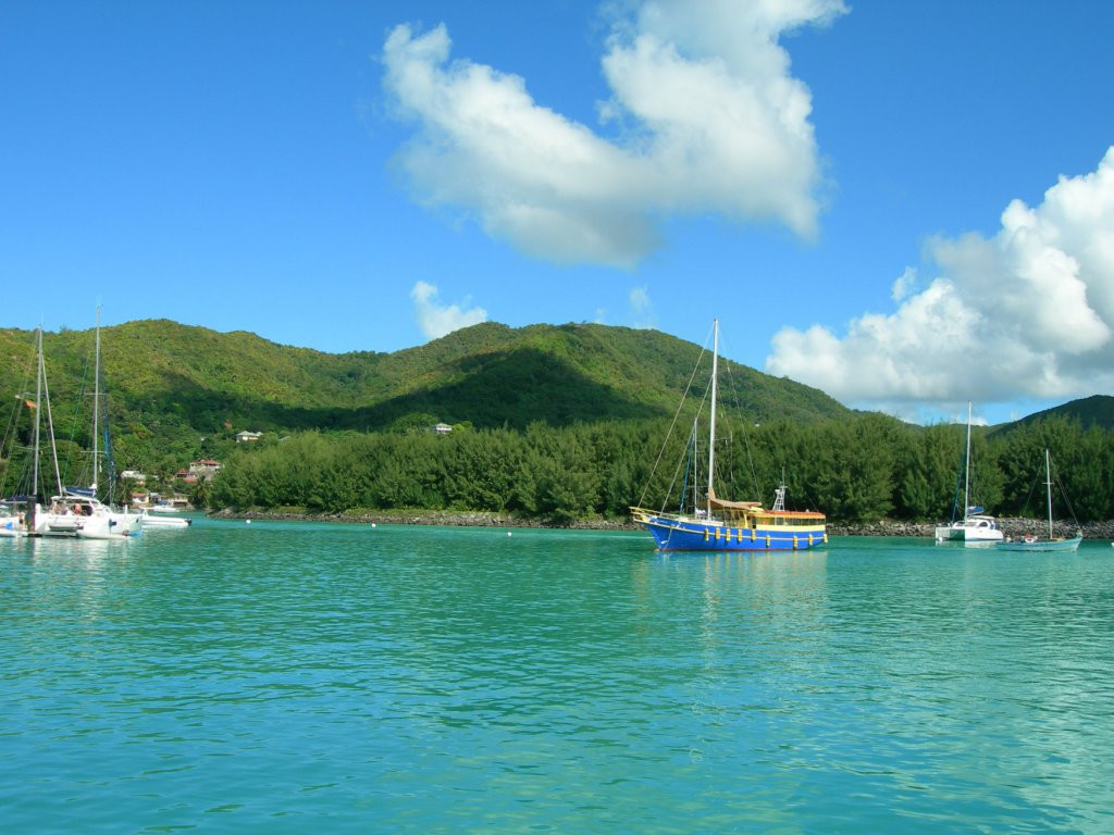 Парусники на острове Праслин, Сейшелы – фотографии Сейшельских островов