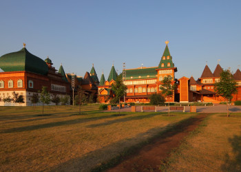 Дворец царя Алексея Михайловича, парк Коломенское – фотографии России