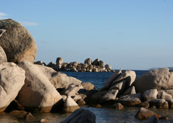 Глыбы камней в Порто-Векьо, Франция. Фото 4 – фотографии Франции