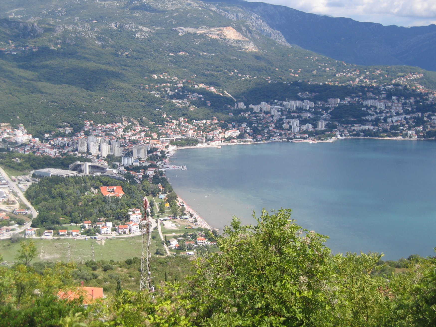Панорамный вид в Игало, Черногория. Фото 1 – фотографии Черногории