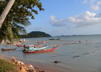 Лодки в Натхон, Тайланд – фотографии Таиланда