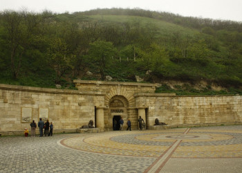 Достопримечательность в Черкесске, Россия – фотографии России