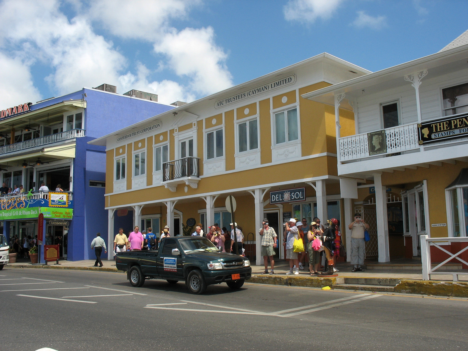 Городок Джорджтаун (George Town) на Каймановых островах. Фото 1 – фотографии Каймановых островов