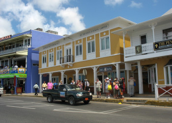 Городок Джорджтаун (George Town) на Каймановых островах. Фото 1 – фотографии Каймановых островов