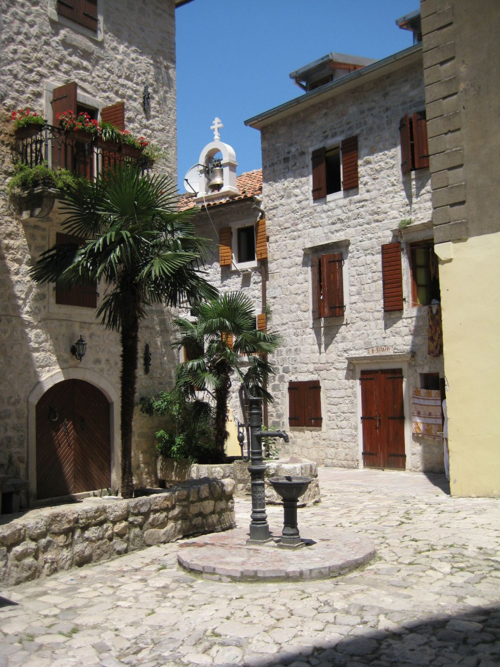 Дома в Которе, Черногория. Фото 44 – фотографии Черногории