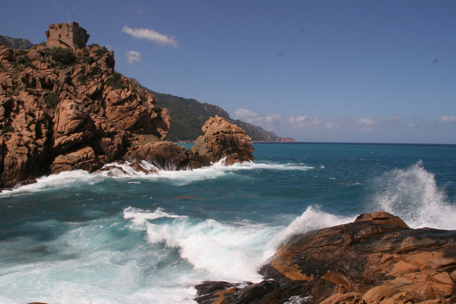 Скала в Порто, Франция. Фото 14 – фотографии Франции