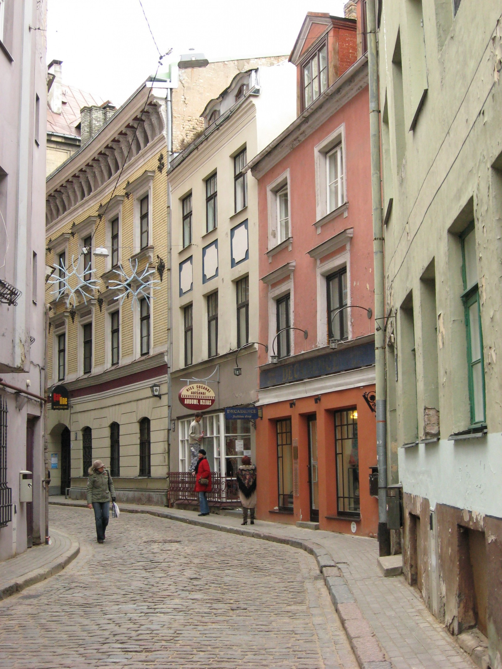 Полупустые улицы – фотографии Латвии