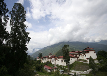 Тонгса-дзонг (Tongsa Dzong) – фотографии Бутана