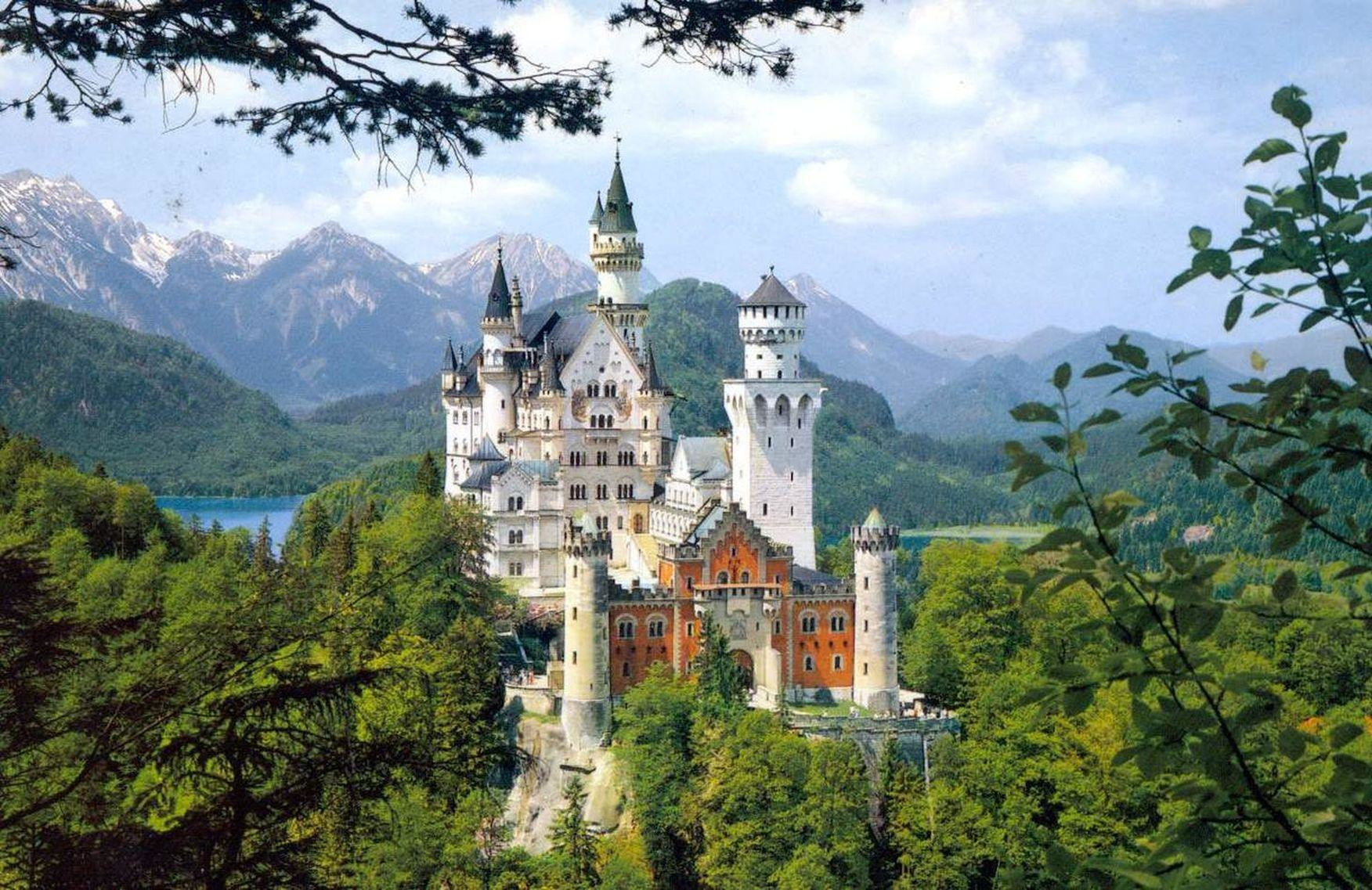 Замок Нойшванштайн (Neuschwanstein Castle), Германия – фотографии Германии