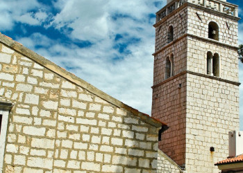 Церковь в Омишаль, Хорватия – фотографии Хорватии