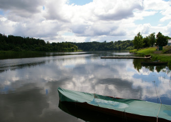 Озеро в Бирштонас (Birštonas), Литва – фотографии Литвы