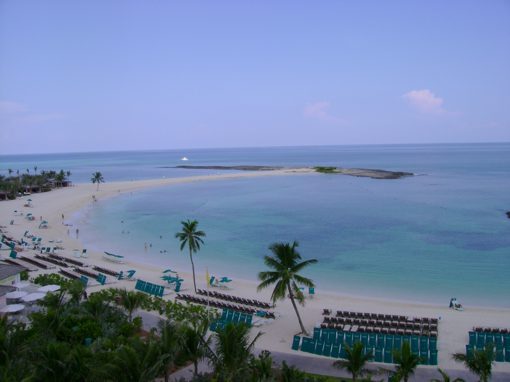 Пляж на острове Парадайз Айленд, Багамские острова. Фото 14 – фотографии Багамских островов