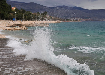 Волны в Нови-Винодолски, Хорватия – фотографии Хорватии