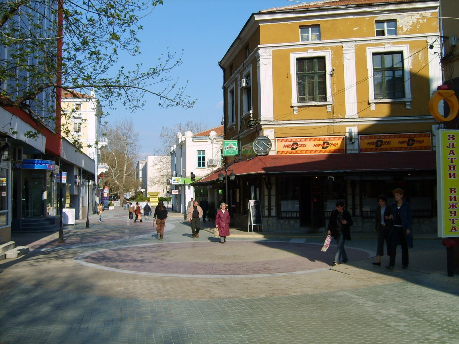 Улица в Хасково, Болгария. Фото 2 – фотографии Болгарии