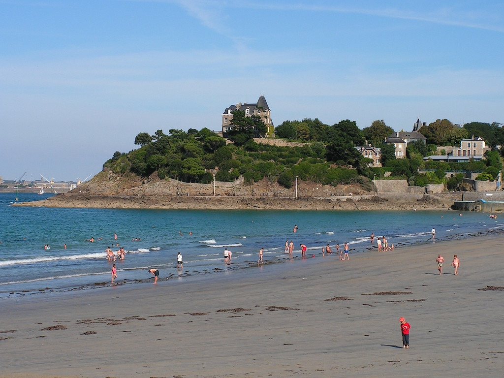 Пляж в Динарде, Франция. Фото 8 – фотографии Франции