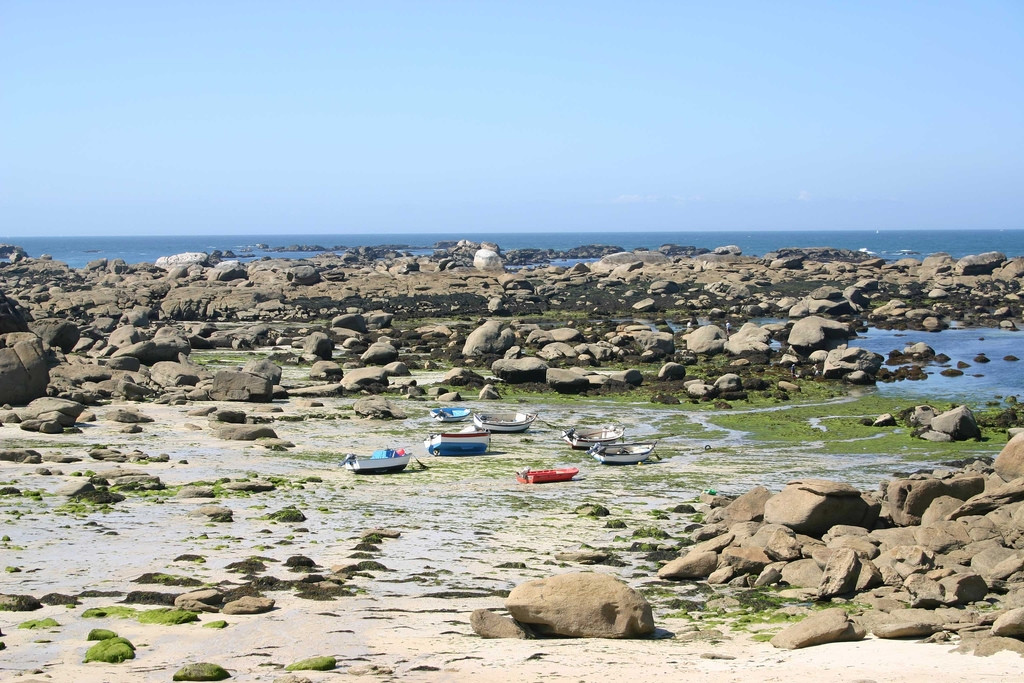 Отлив в Бриньогане, Франция. Фото 1 – фотографии Франции