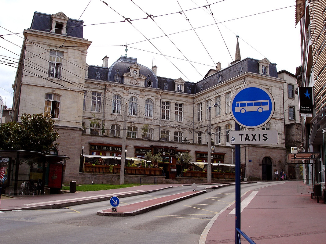 .Улица в Лиможе, Франция. Фото 5 – фотографии Франции