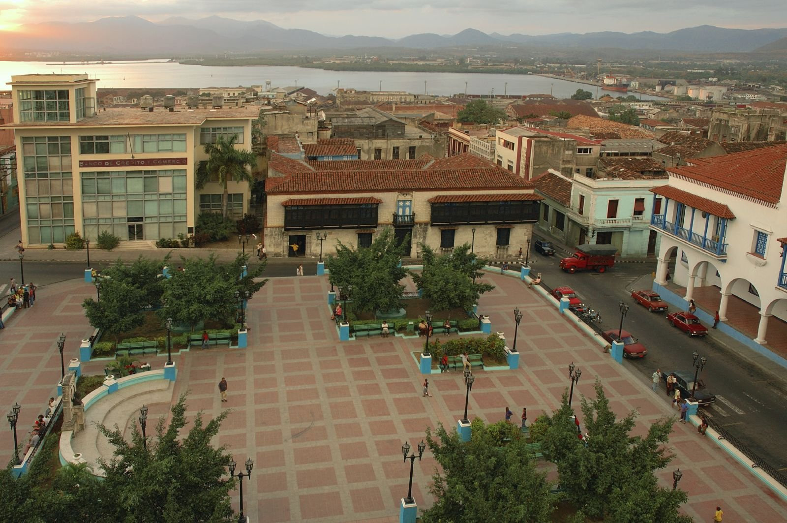 Дома в Сантьяго-де- Куба, Куба. Фото 6 – фотографии Кубы