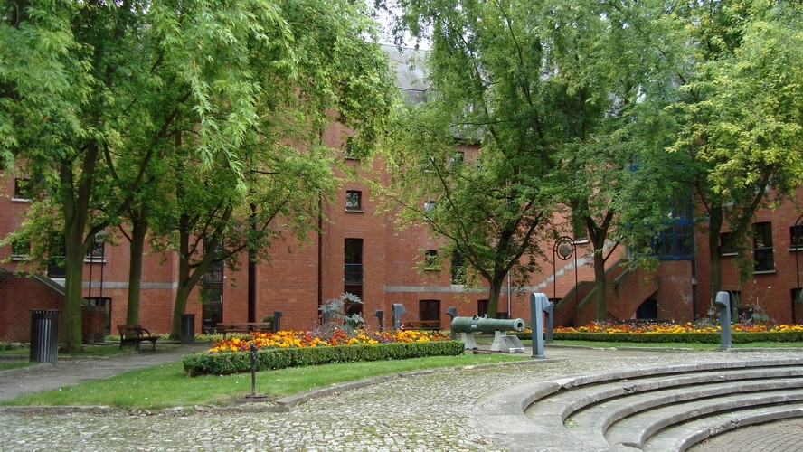 Парк в Дуэ, Франция – фотографии Франции