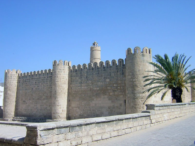 Генуэзская крепость на острове Табарка, Северный Тунис – фотографии Туниса