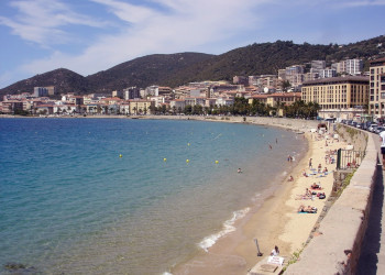 Пляж в Аяччо, Франция. Фото 3 – фотографии Франции