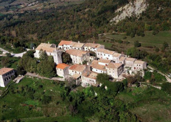 Хум (Hum) – крохотный город-крепость в Хорватии. Фото 4 – фотографии Хорватии