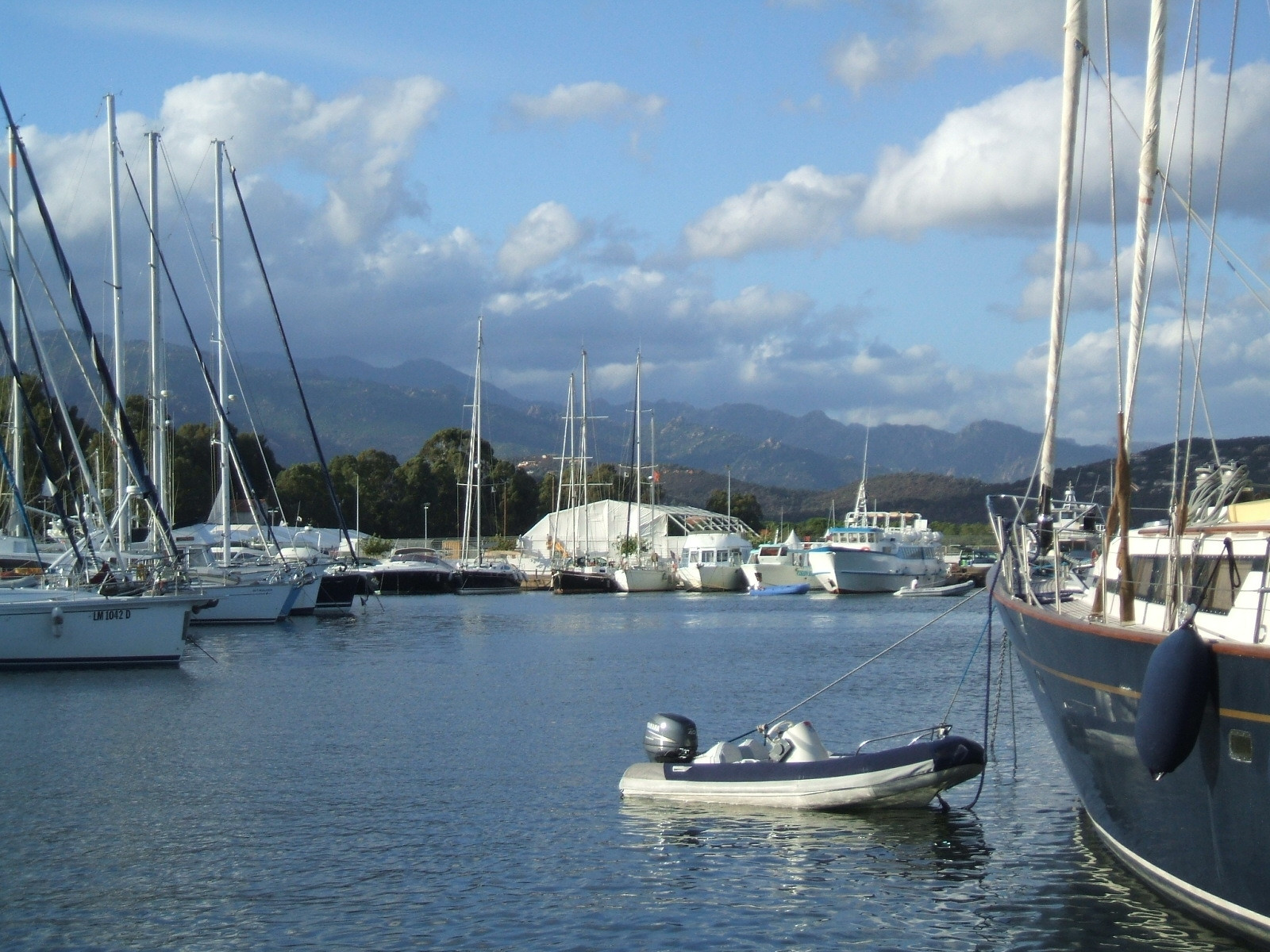 Яхты и катера в Порто-Векьо, Франция. Фото 1 – фотографии Франции