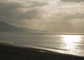 Море в Ницце, Франция – фотографии Франции