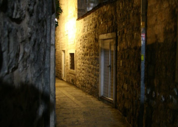 Улица в Будва, Черногория. Фото 11 – фотографии Черногории