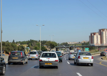 Дорожное движение и тачки в Алжире – фотографии Алжира