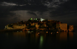 Ночь в Святой Стефан, Черногория – фотографии Черногории