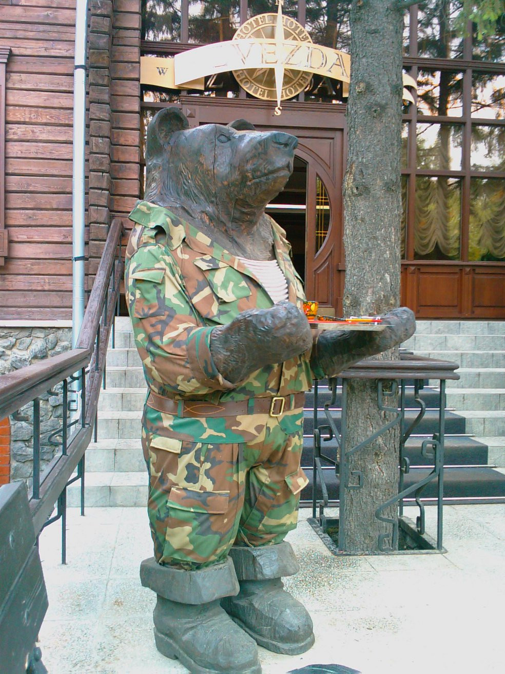 Скульптура в Иркутске, Россия – фотографии России