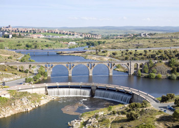 Авила (Avila) – небольшой город в центральной части Испании – фотографии Испании