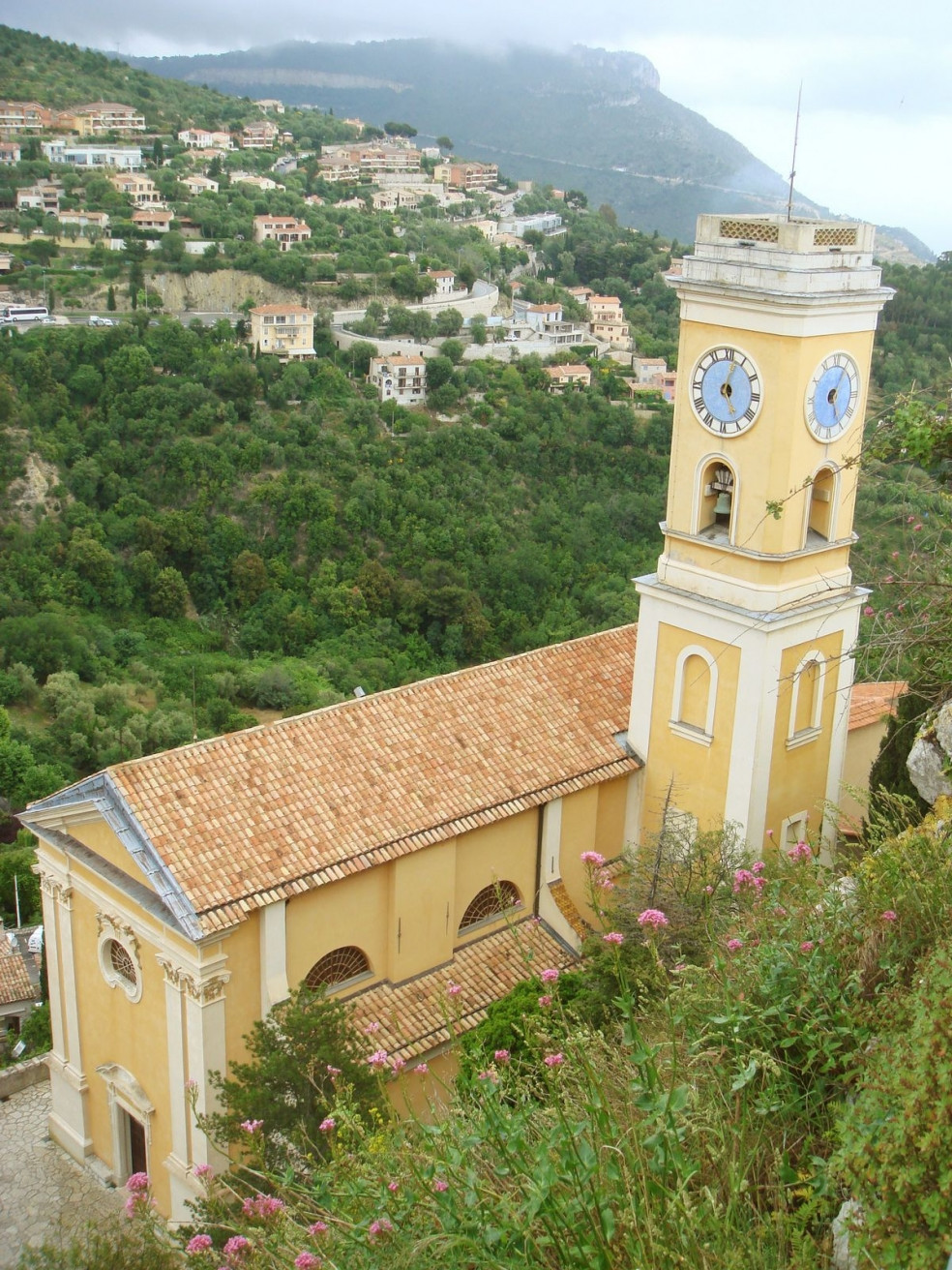 Башня с часами в Эз, Франция. Фото 5 – фотографии Франции