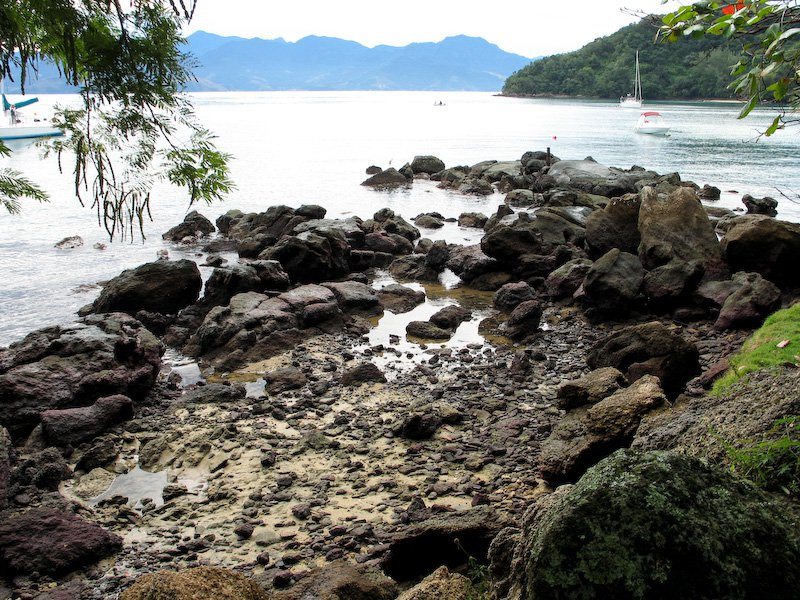 Берега на острове Илья-Гранди, Бразилия. Фото 1 – фотографии Бразилии
