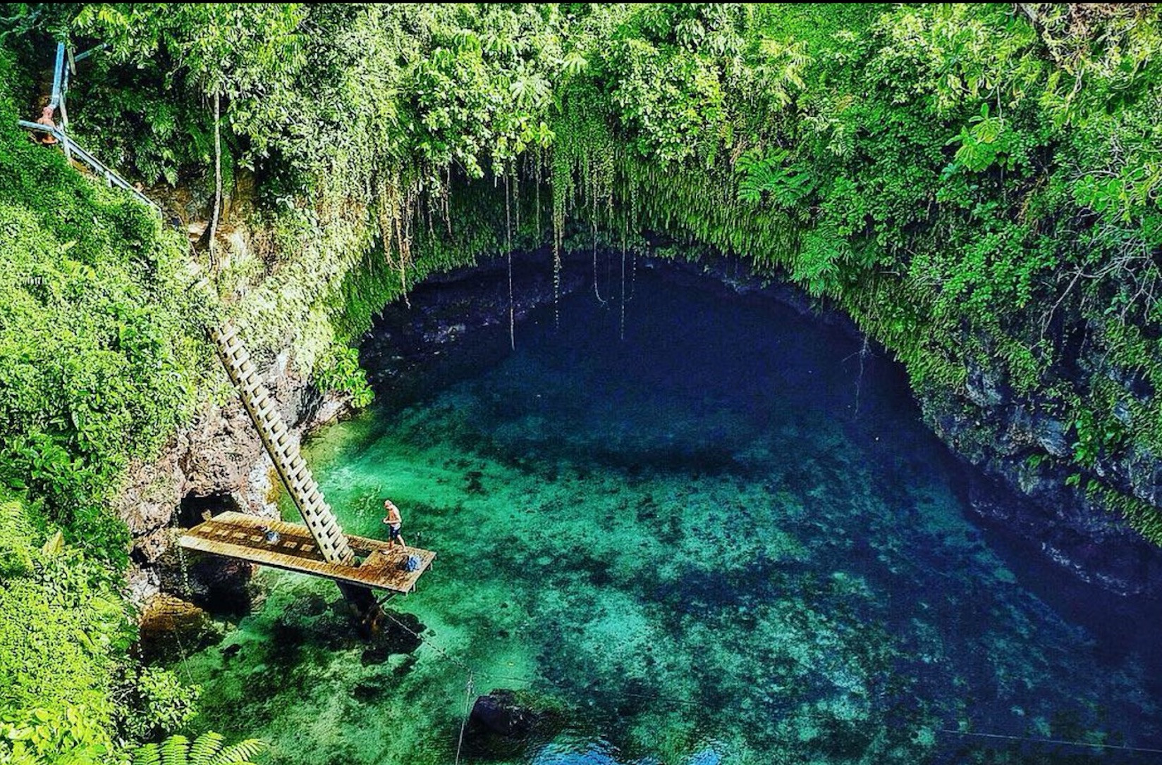 Большая плавательная яма То-Суа на острове Уполу в Самоа – фотографии Самоа