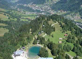 Панорамный вид в Ле-Контамине-Монжуа, Франция – фотографии Франции