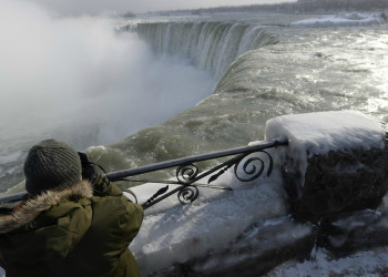 Ниагарский водопад зимой – фотографии Канады
