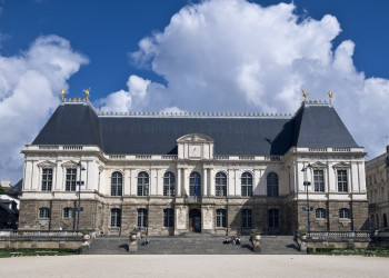 Достопримечательность в Ренне, Франция. Фото 3 – фотографии Франции