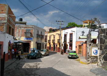 Улица в Сан-Мигель-де-Альенде, Мексика – фотографии Мексики