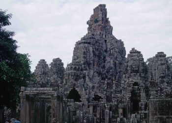 The main structure of Bayon – фотографии Камбоджи