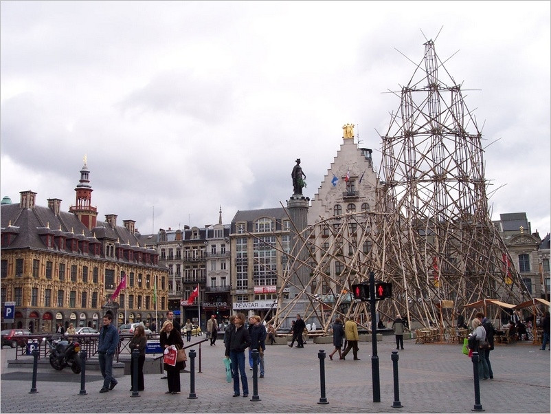 Площадь в Лилле, Франция – фотографии Франции
