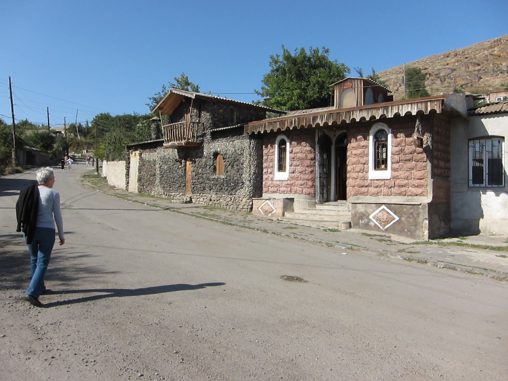 Улица в Сисиан, Армения – фотографии Армении