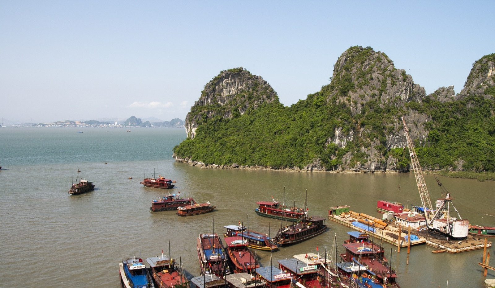 Залив Халонг – фотографии Вьетнама