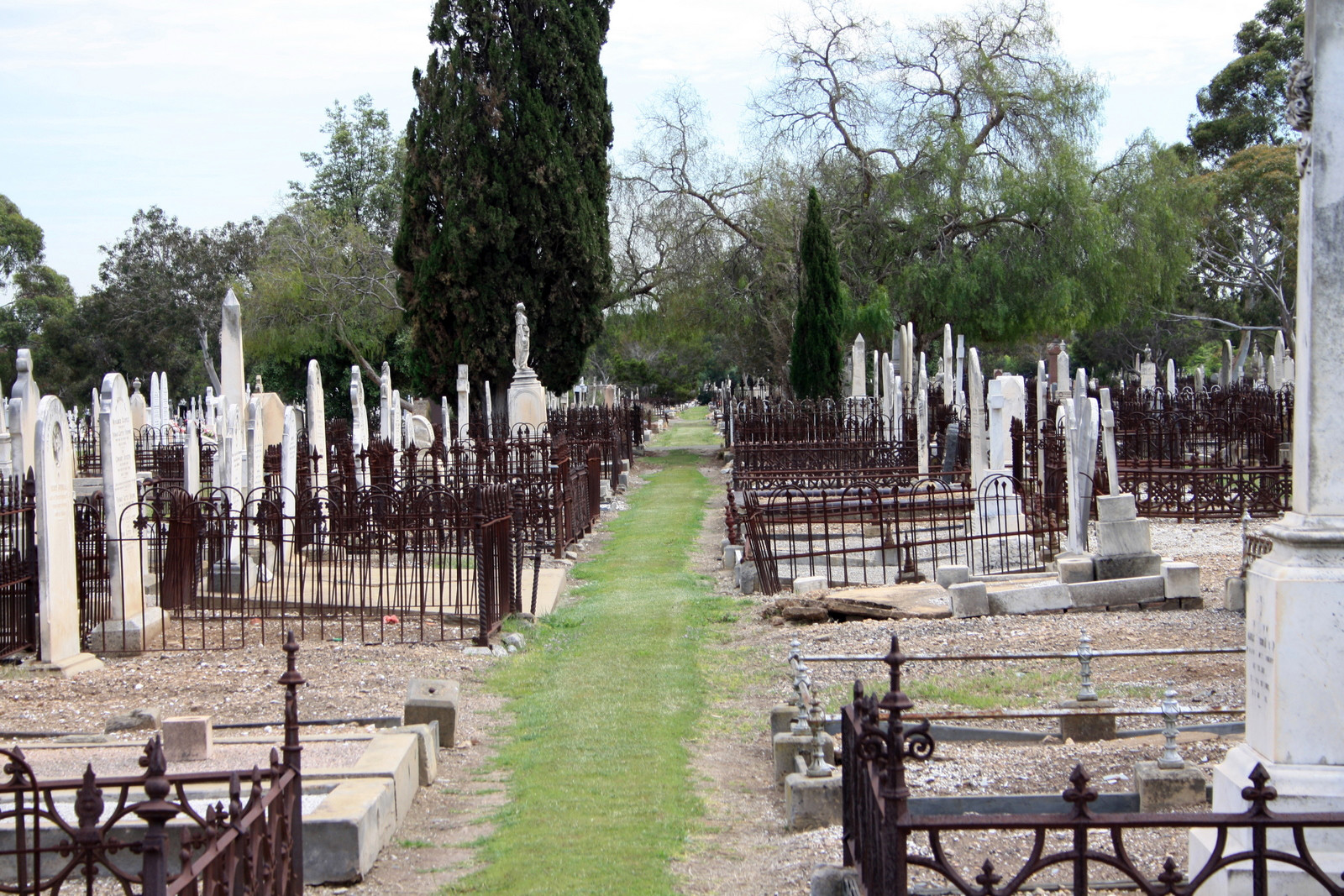 Кладбище в Аделаиде, Австралия – фотографии Австралии