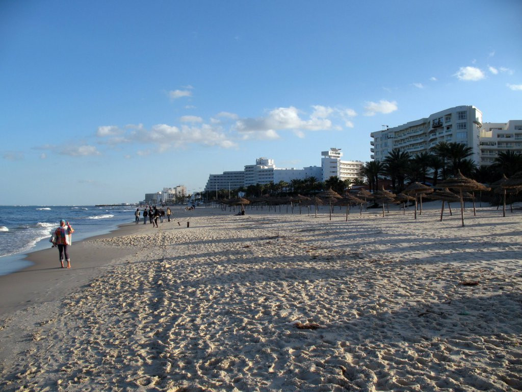 Пляж в Монастире, Северный Тунис – фотографии Туниса