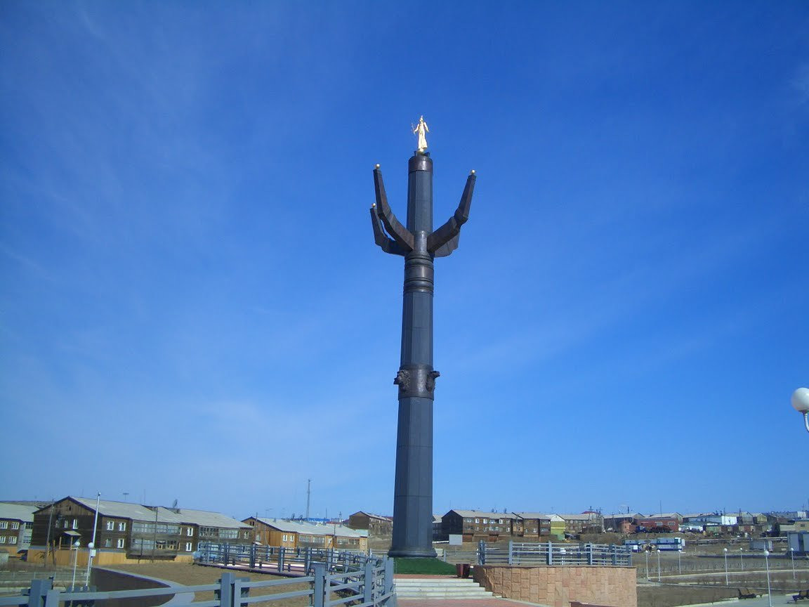 Достопримечательность в Мирном, Россия. Фото 1 – фотографии России