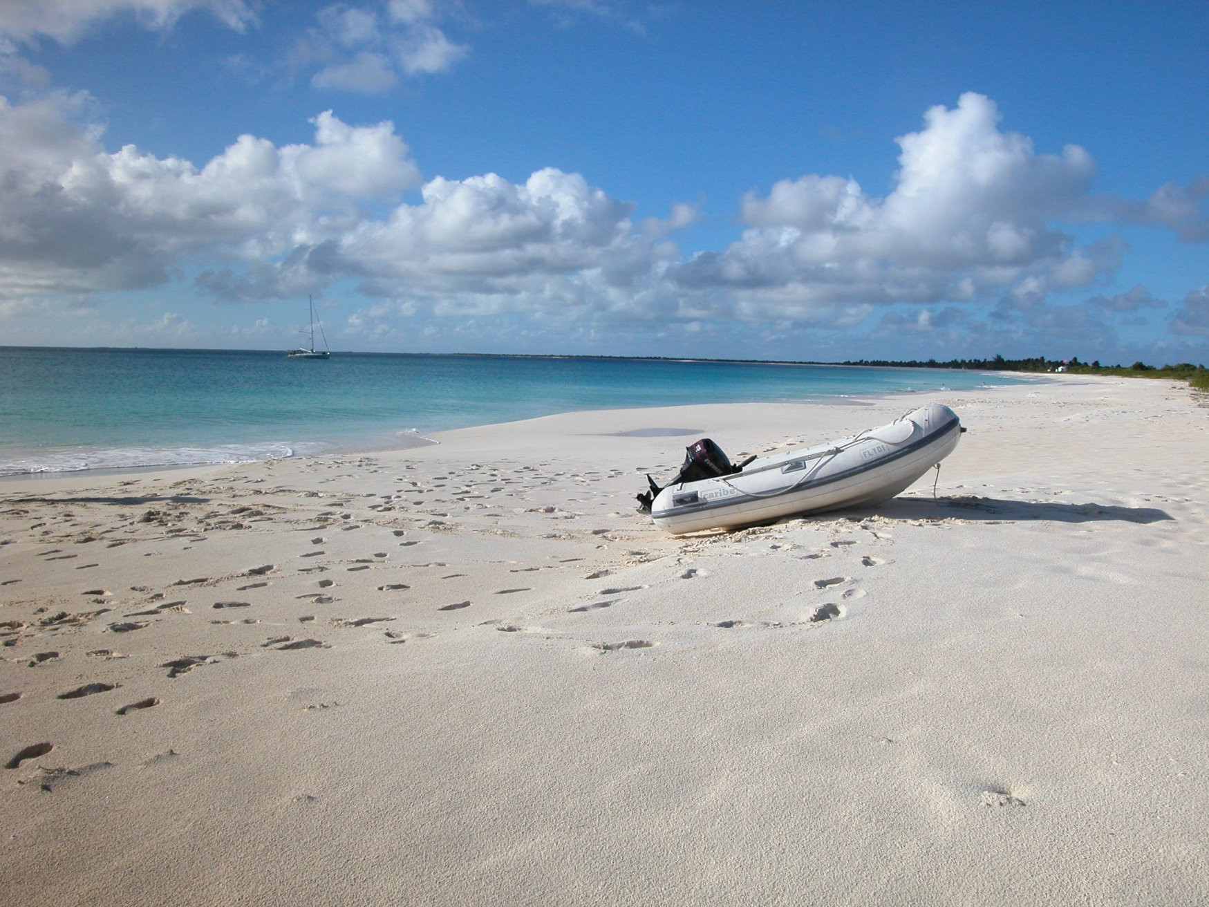 Пляж на острове Барбуда. Фото 1 – фотографии Антигуа и Барбуды
