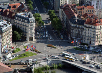 Улица в Гренобль, Франция. Фото 8 – фотографии Франции